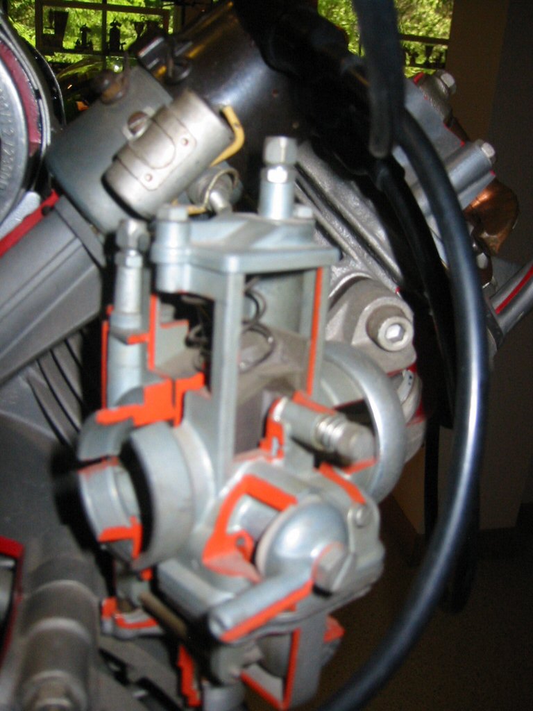 Internal cut-away images of a Moto Guzzi V700.