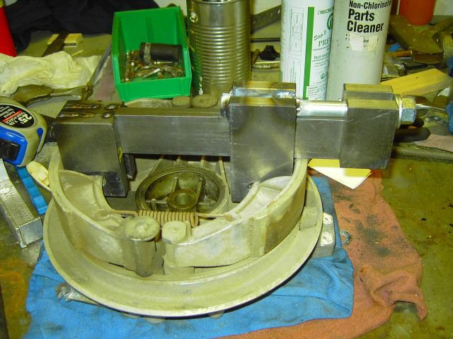 Moto Guzzi special tool for spreading the brake shoes on Moto Guzzi V700, V7 Special, Ambassador, 850 GT, 850 GT California, Eldorado, and 850 California Police models.
