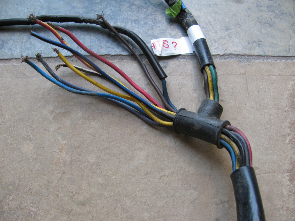 Main harness for the Moto Guzzi Le Mans (series 2, MG# 14747151).