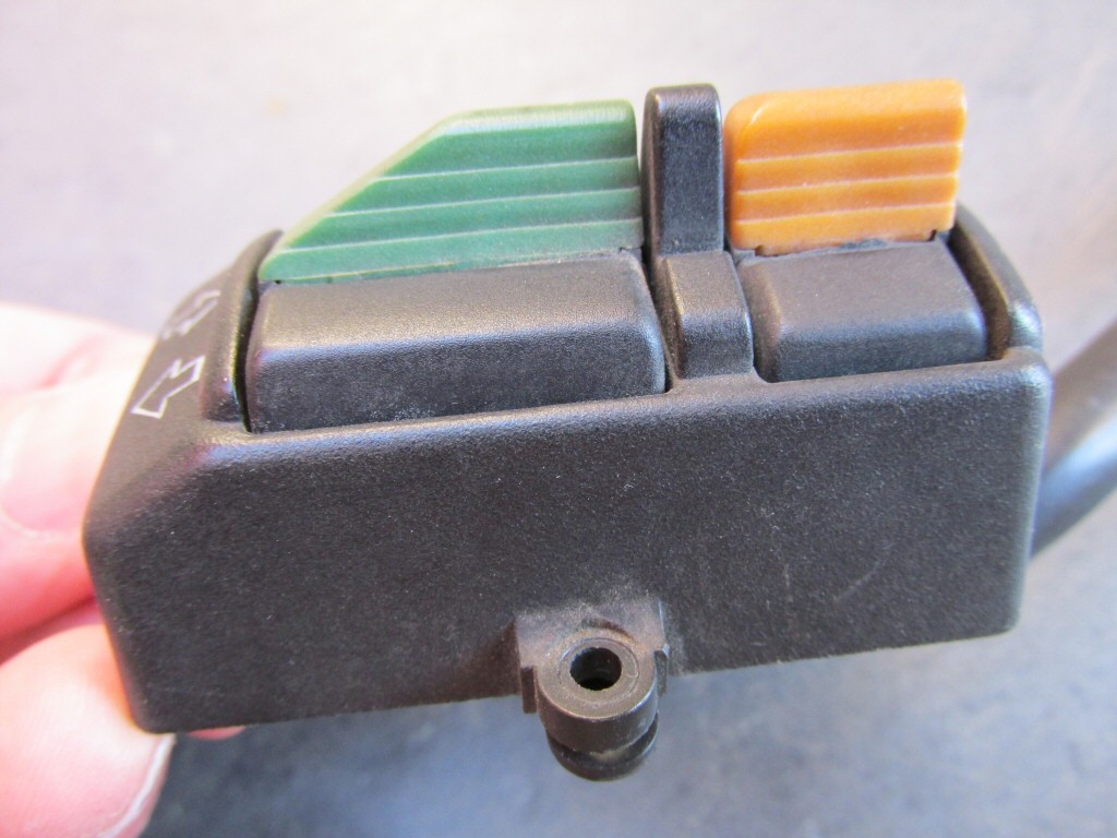 Left handlebar switch wiring for a 1985 Moto Guzzi Le Mans 1000 (MG# 28738040).
