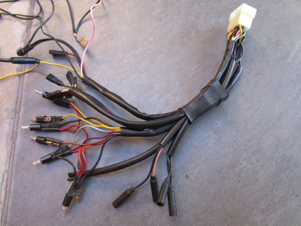 Dash wiring for a 1985 Moto Guzzi Le Mans 1000 (MG# 28747261).