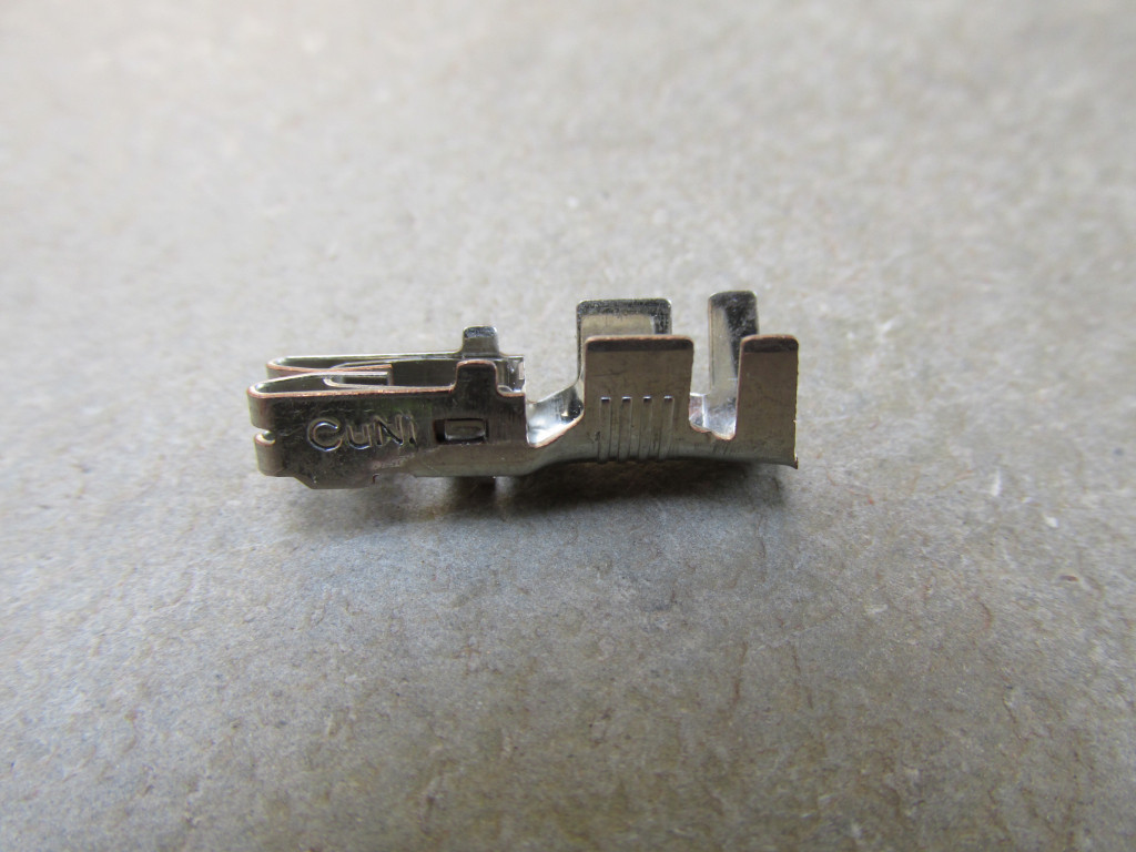 Terminal for sealed fuse holder (4 mm - 6 mm wire)