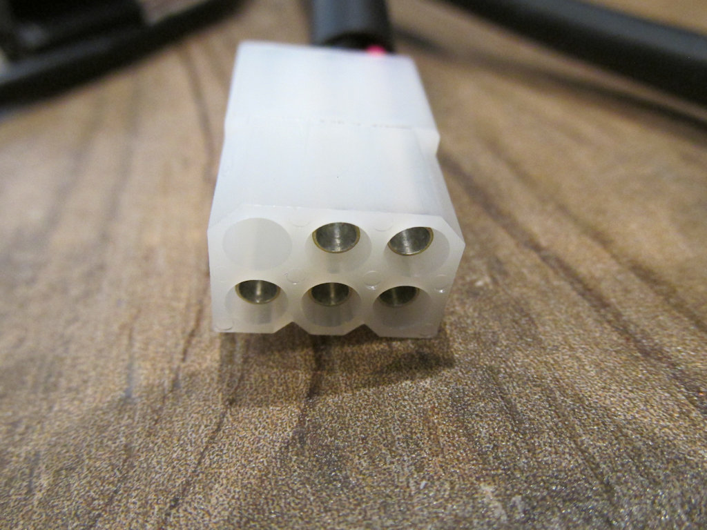 6 terminal connection that connects to the tail light and rear turn signals.