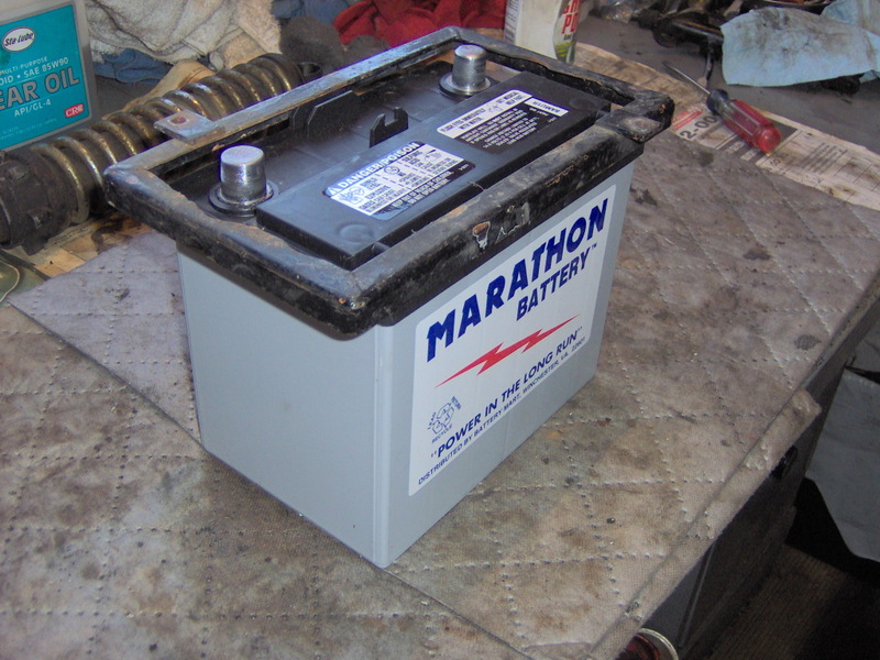 Marathon MAR-8AM-U1R battery. Applicable to Moto Guzzi V700, V7 Special, Ambassador, 850 GT, 850 GT California, Eldorado, and 850 California Police motorcycles.