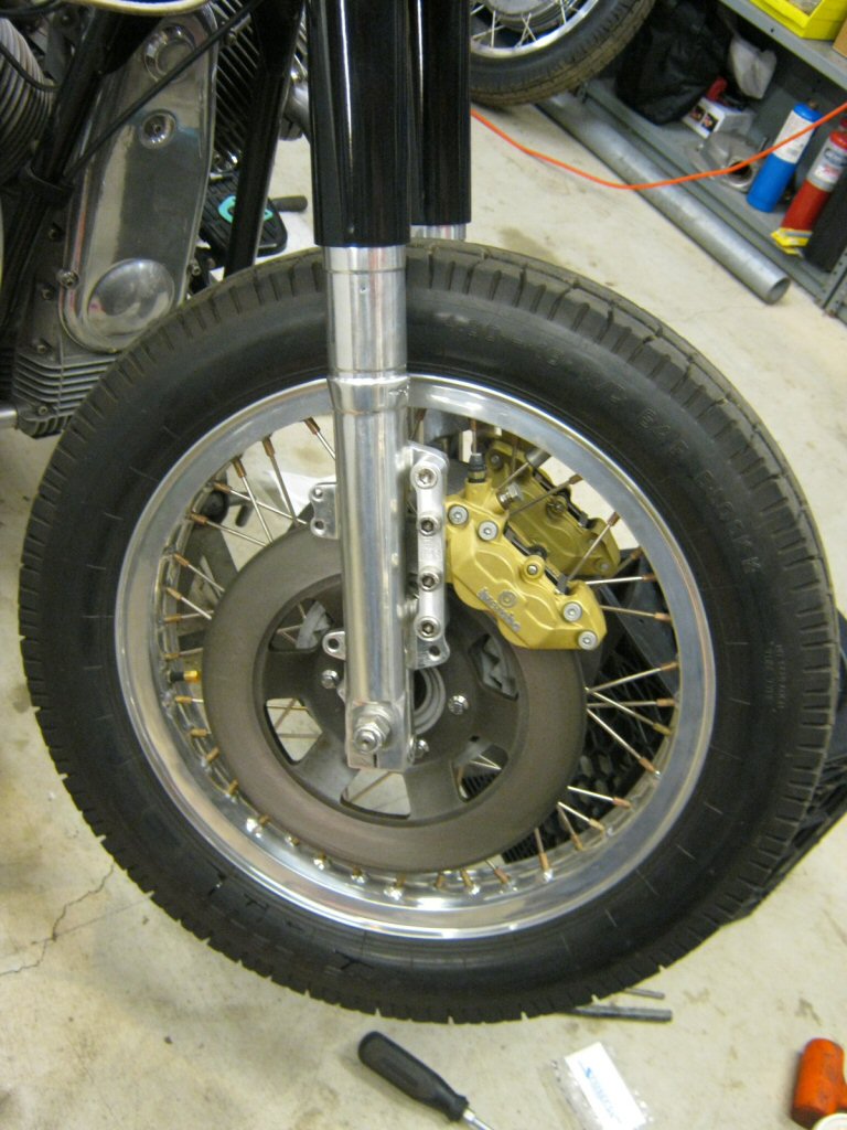 Brembo F08 to 4 piston caliper conversion with 40 mm mount spacing fitment on a Moto Guzzi Eldorado (Guzzi Power adapter).