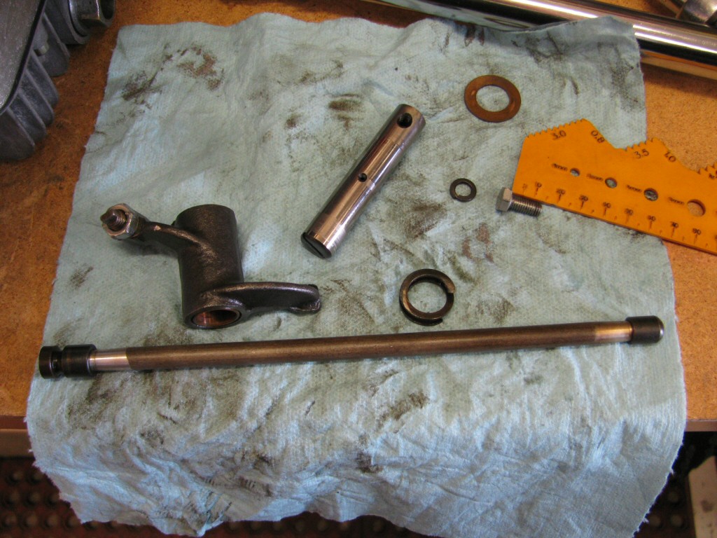Here are the parts needed to actuate the intake valve.