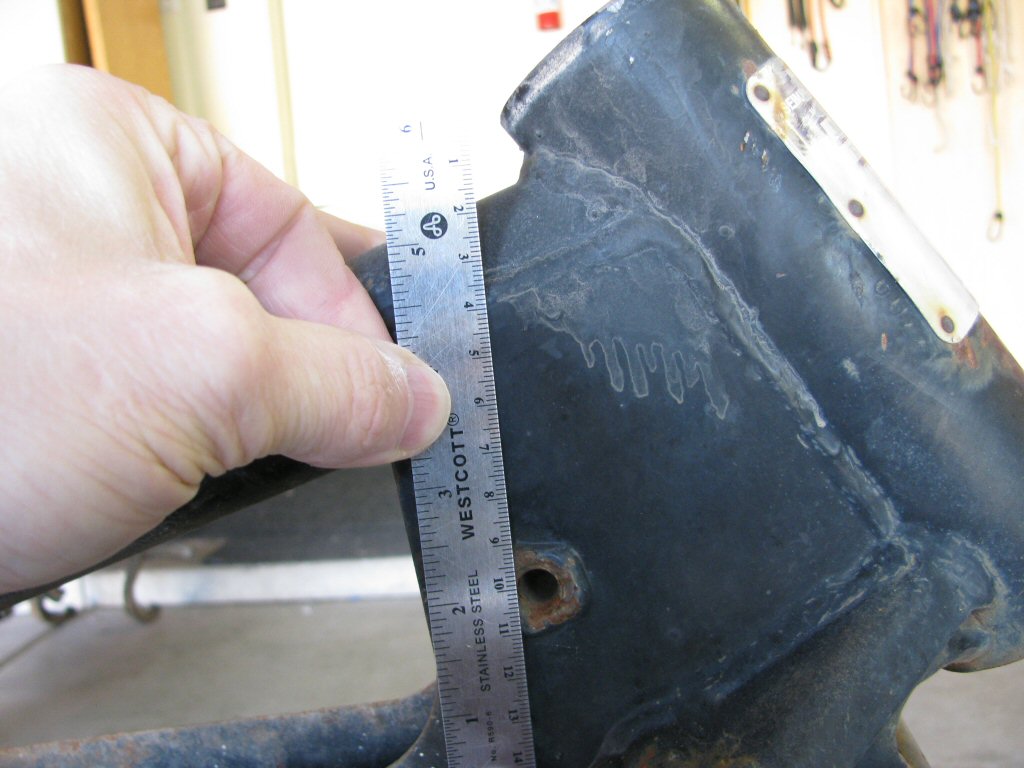 Late frame measures 105 mm down from the trailing edge of the top of the steering neck.