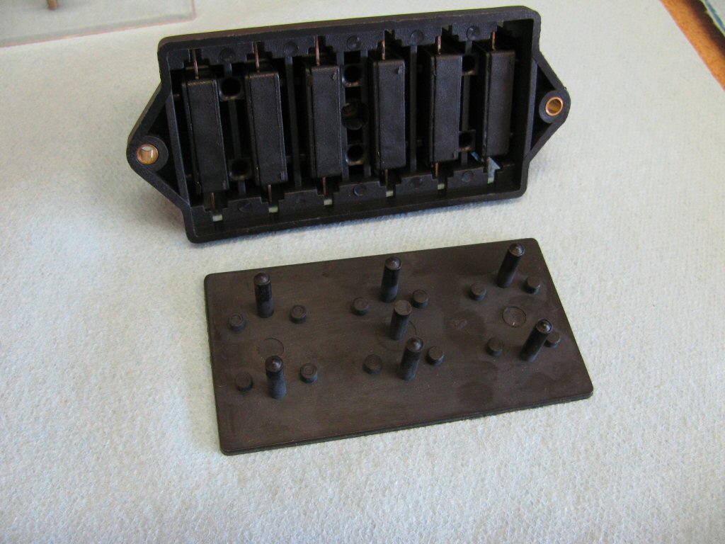 With the bottom cover off, you can see each individual fuse holder.