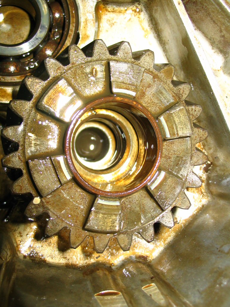 The low speed gear remained in the box.