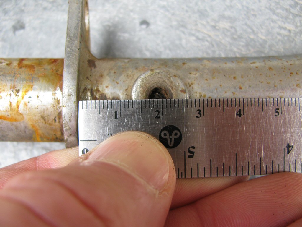 Left side crash bar; ~20 mm measurement.