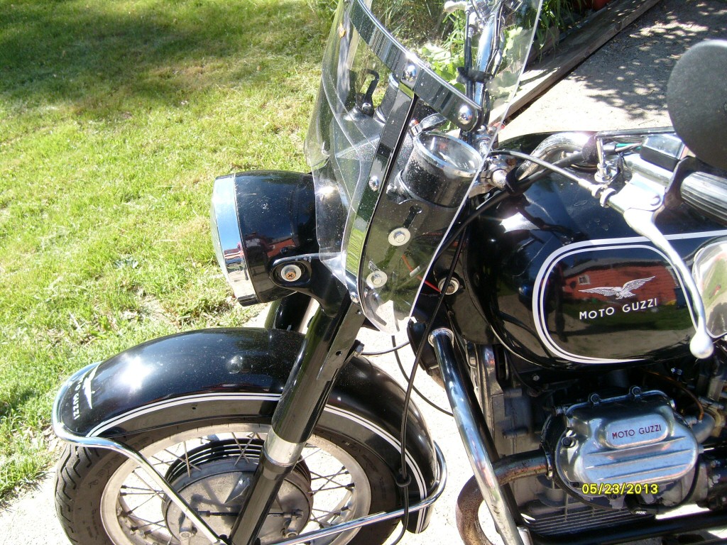Fitting National Cycle part number N2211 windshield to a Moto Guzzi Eldorado.