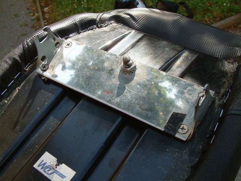 A seat latch fitted to a Moto Guzzi Quota 1100 ES.