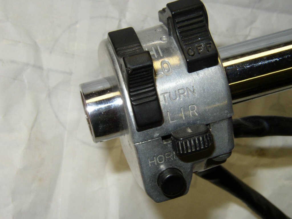 Suzuki handlebar switch 577-6.