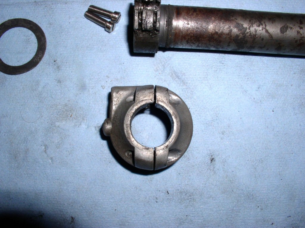 Magura throttle as used on some Moto Guzzi 850 GT, 850 GT California, Eldorado, 850 California Police models, particularly those manufactured in 1974.