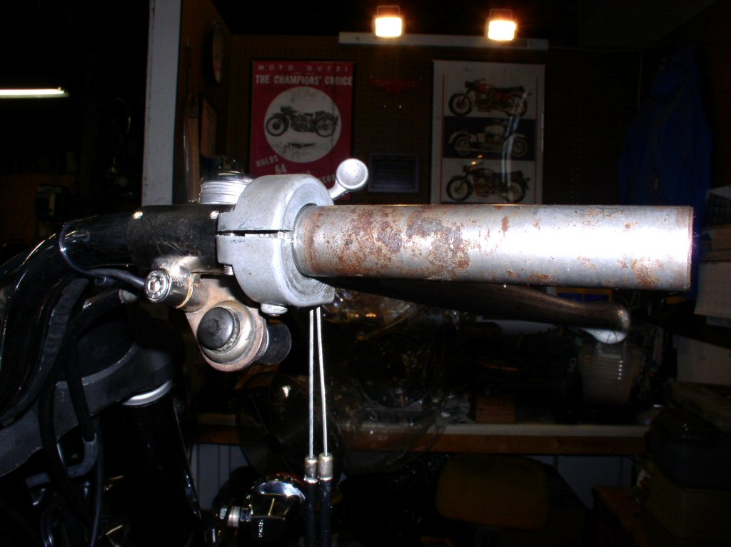 Magura throttle as used on some Moto Guzzi 850 GT, 850 GT California, Eldorado, 850 California Police models, particularly those manufactured in 1974.