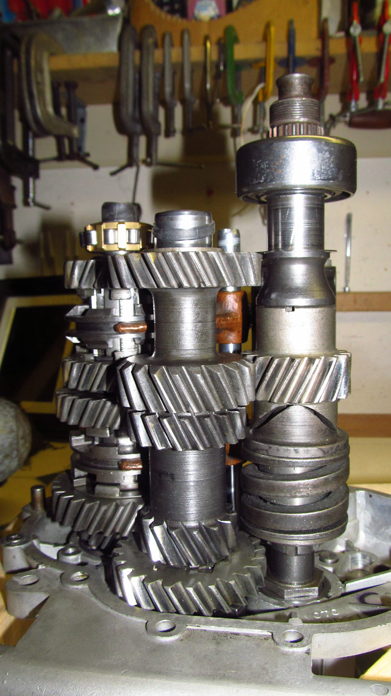 5 speed transmission as fit to Moto Guzzi 850 GT, 850 GT California, Eldorado, and 850 California Police models.