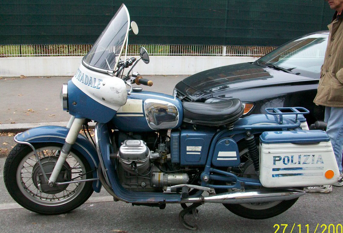 V700 Polizia Stradale owned by Wiener Wilhelm from Vienna, Austria.