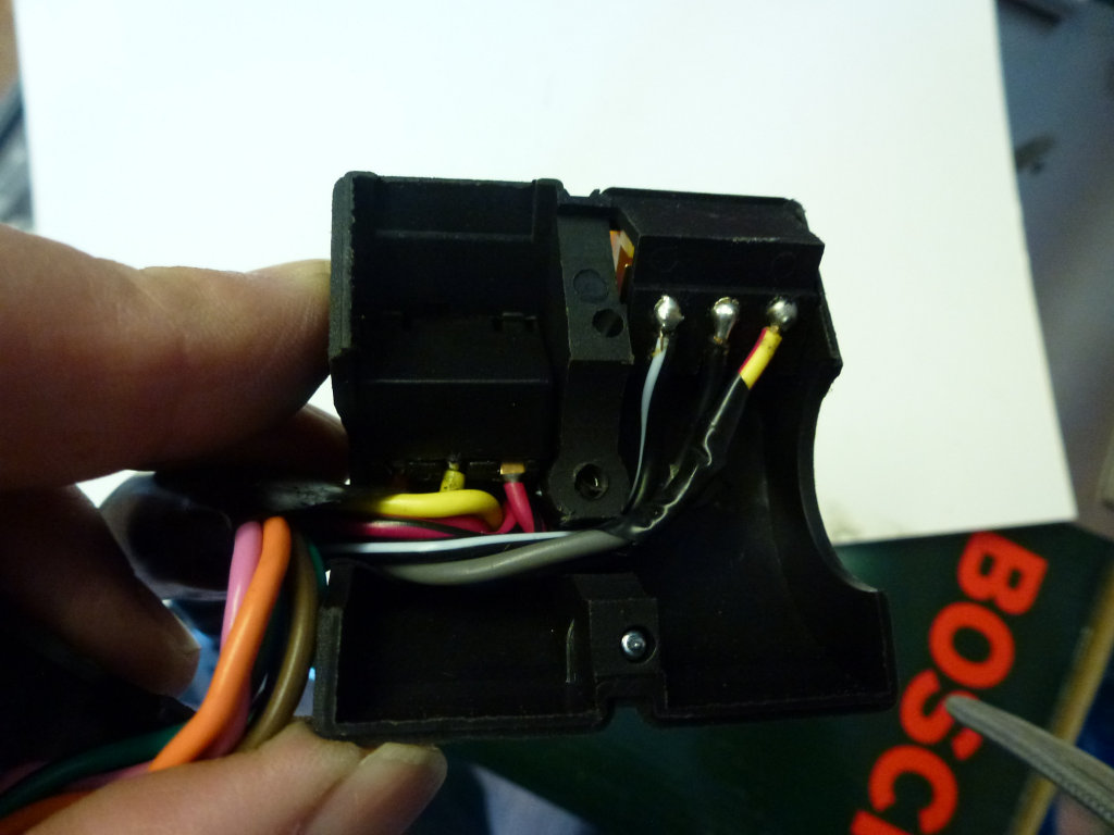 Left handlebar switch wiring for a Moto Guzzi Le Mans II with the printed circuit instrument panel (MG# 14738055).