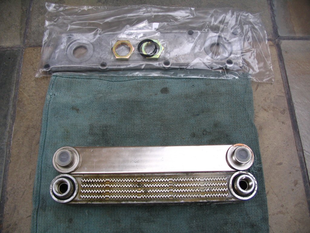 Cadillac part number 93176626 (top) vs. Saab part number 4770988 (bottom).